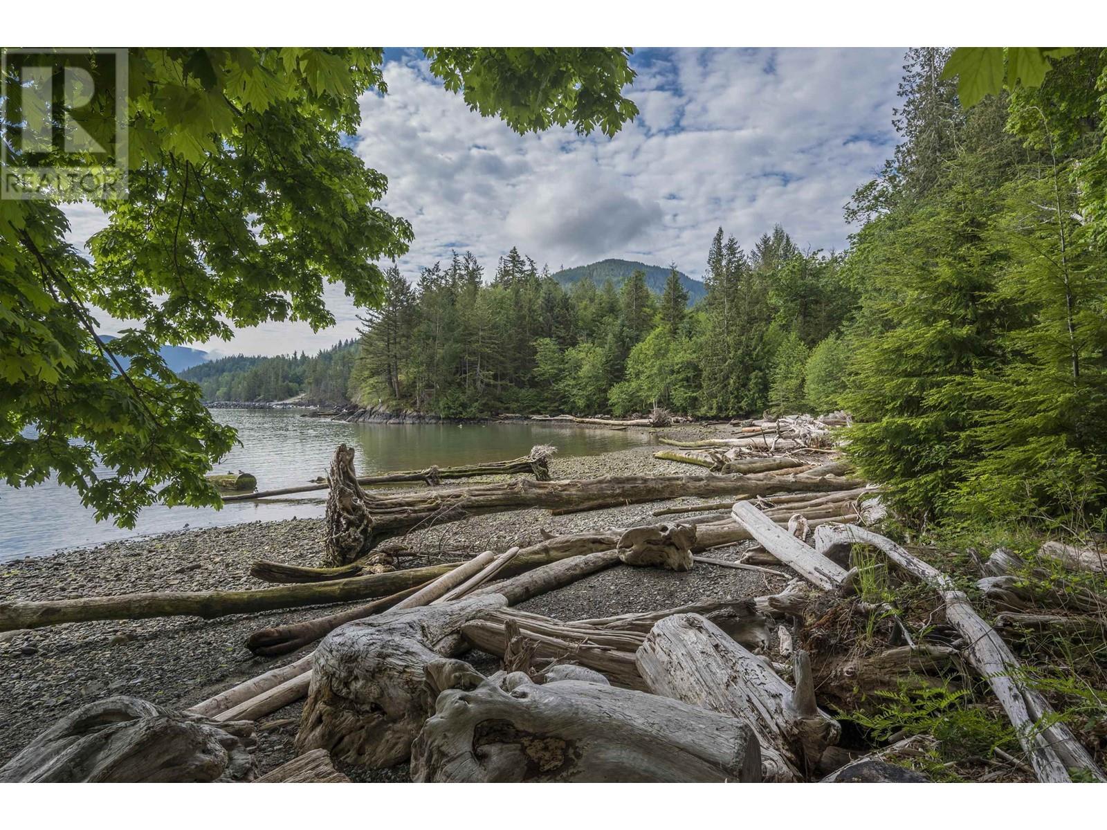 For sale: 1888 MOUNT ARTABAN ROAD, Gambier Island, British Columbia ...