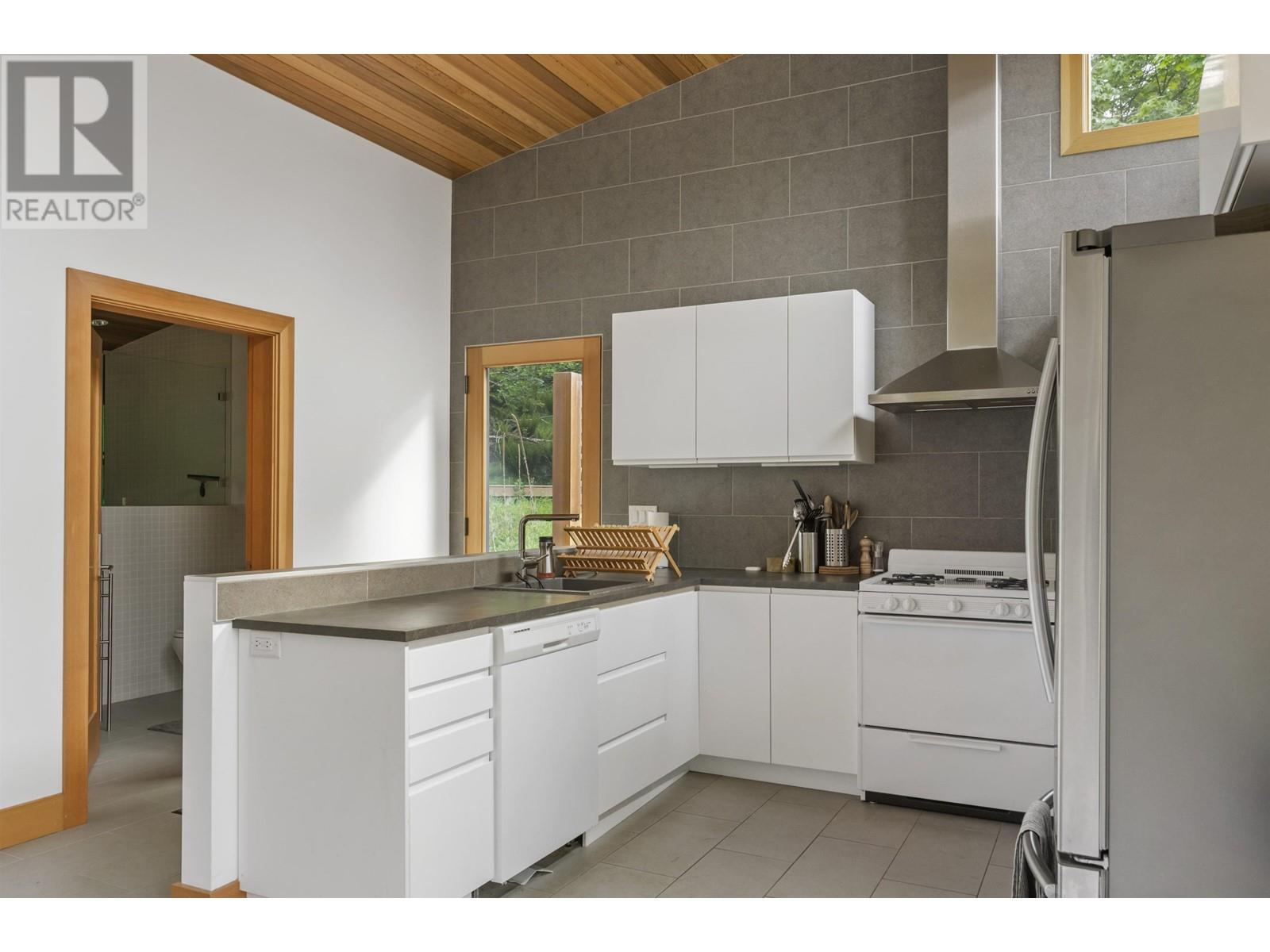 For sale 1888 MOUNT ARTABAN ROAD, Gambier Island, British Columbia