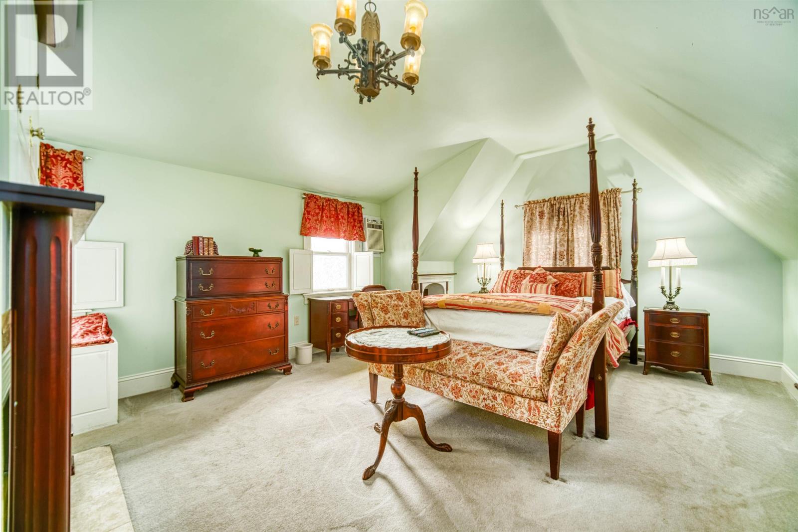 For sale 600 Main Street, Wolfville, Nova Scotia B4P1E8 202310885 REALTOR.ca