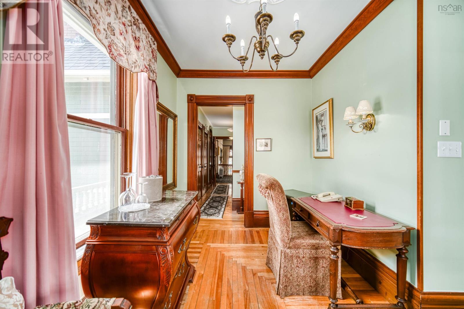 For sale 600 Main Street, Wolfville, Nova Scotia B4P1E8 202310885