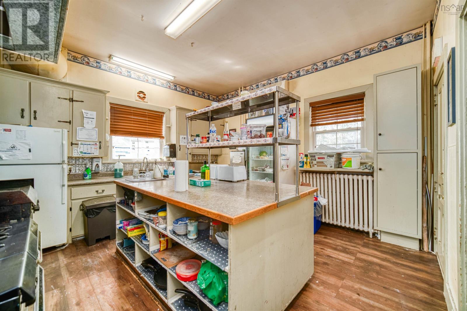 For sale 600 Main Street, Wolfville, Nova Scotia B4P1E8 202310885 REALTOR.ca