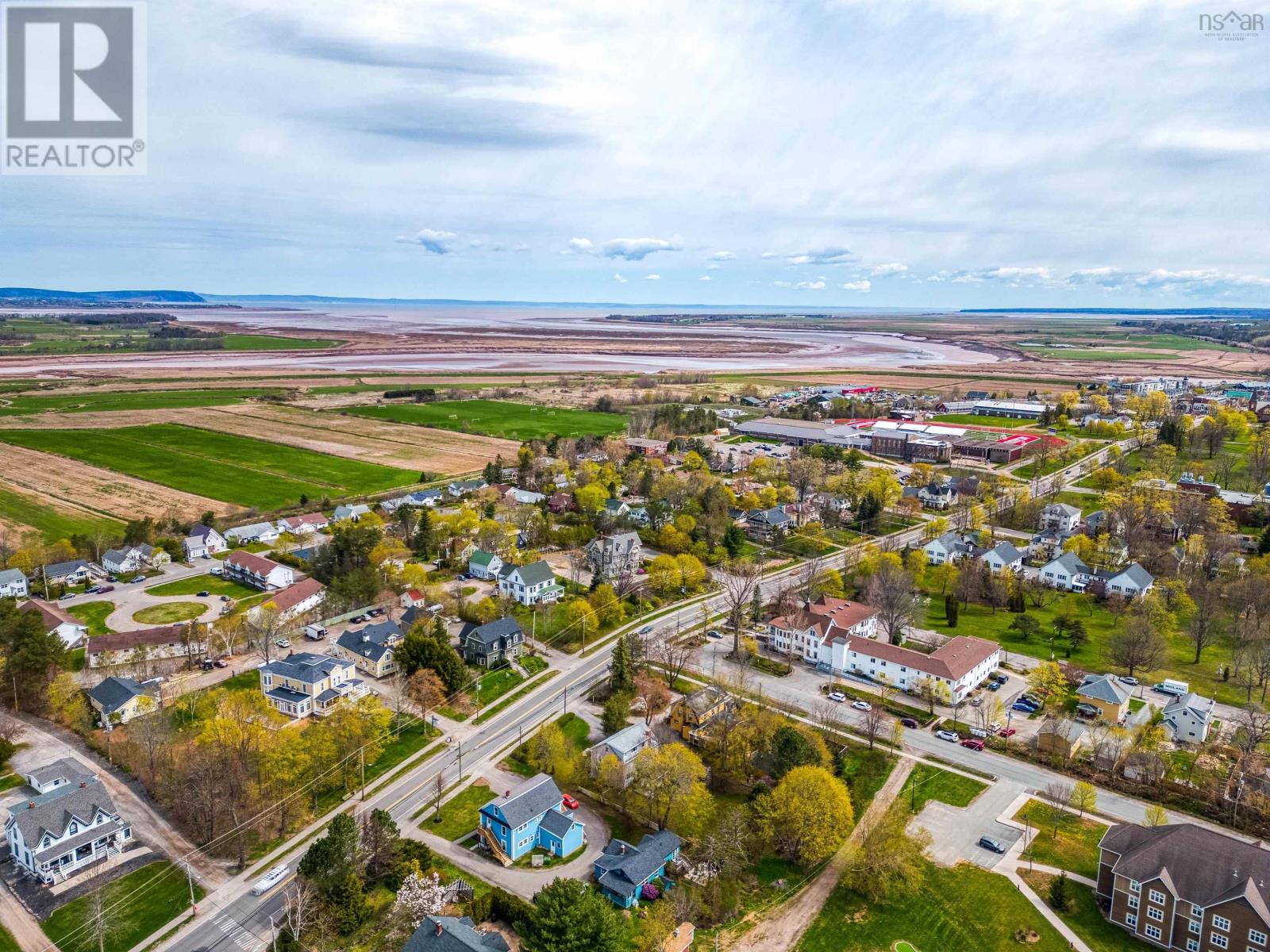 For sale 600 Main Street, Wolfville, Nova Scotia B4P1E8 202310885