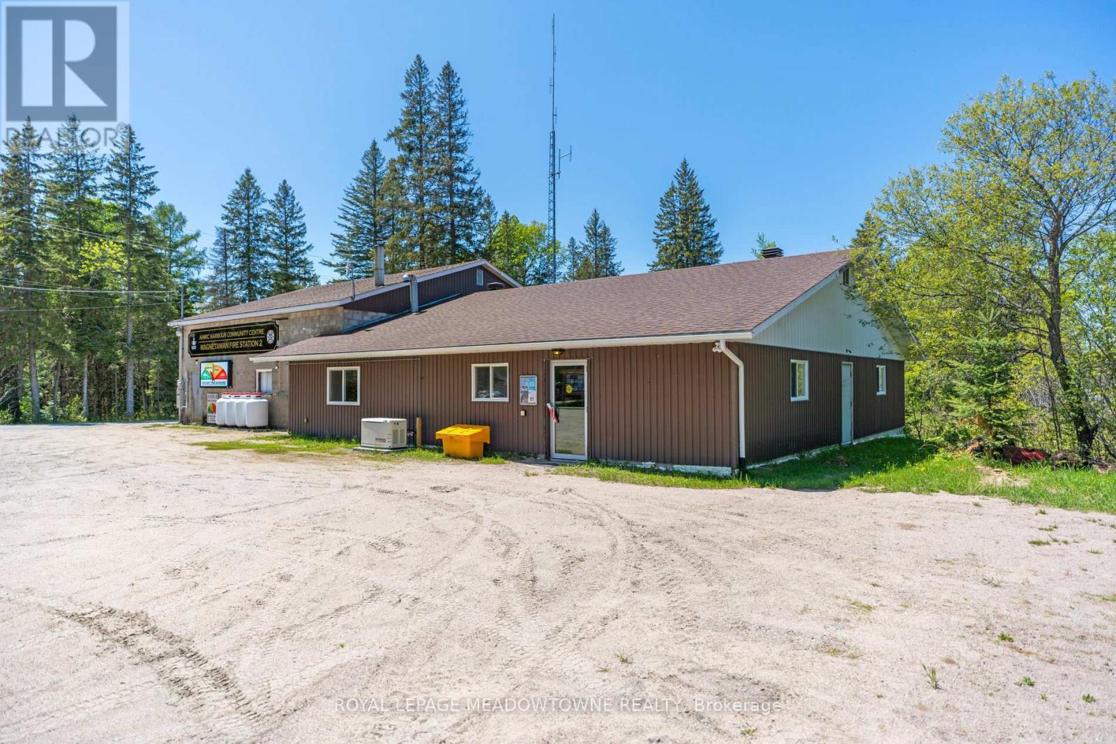 For sale N/A AHMIC LAKE RD, Ontario X6128312 REALTOR.ca