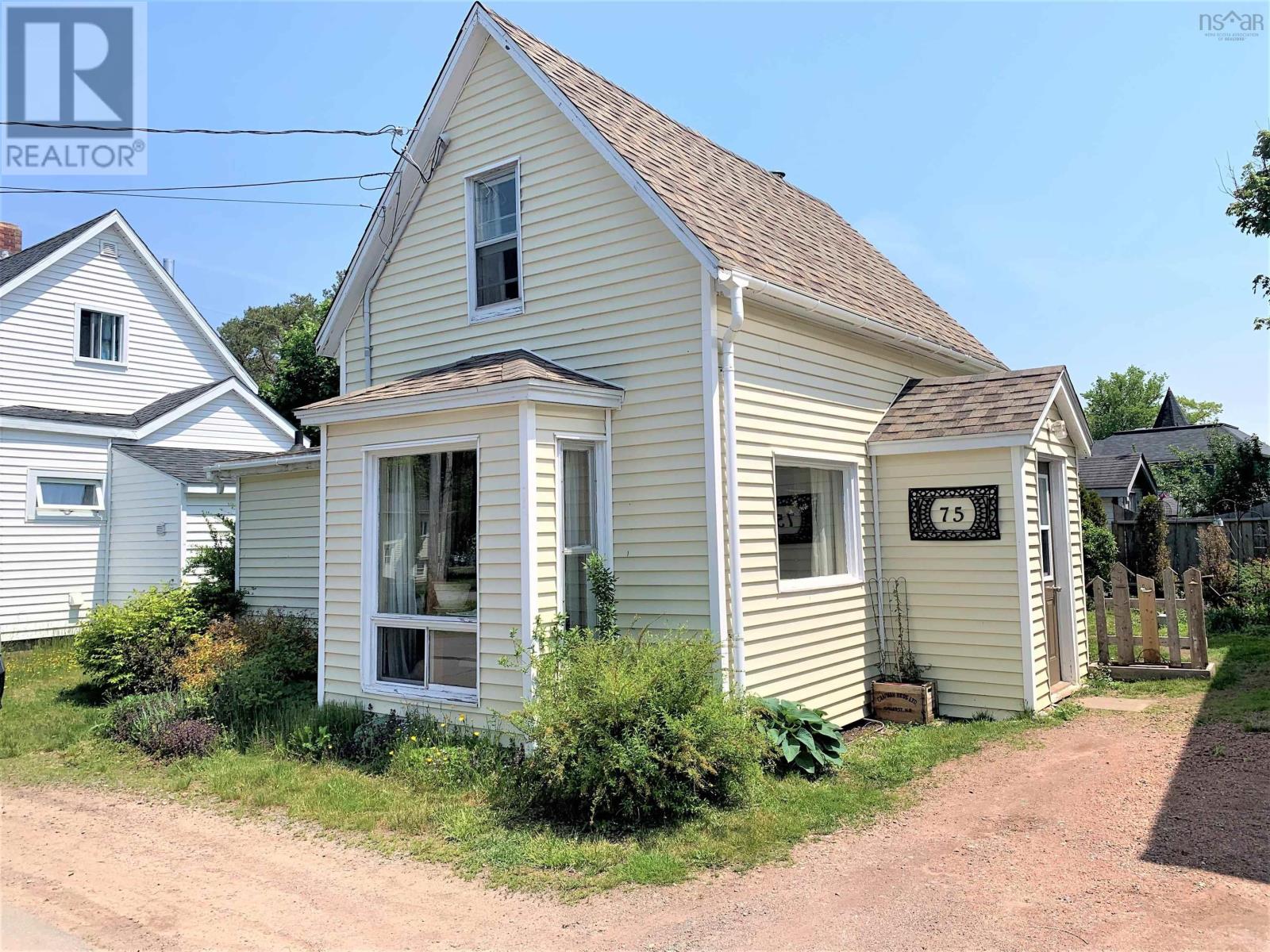 For sale 75 Stanley Street, Parrsboro, Nova Scotia B0M1S0 202311817