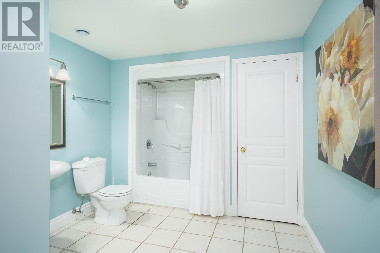 For sale 1 Harbour View Court, Antigonish Landing, Nova Scotia B2G0A7