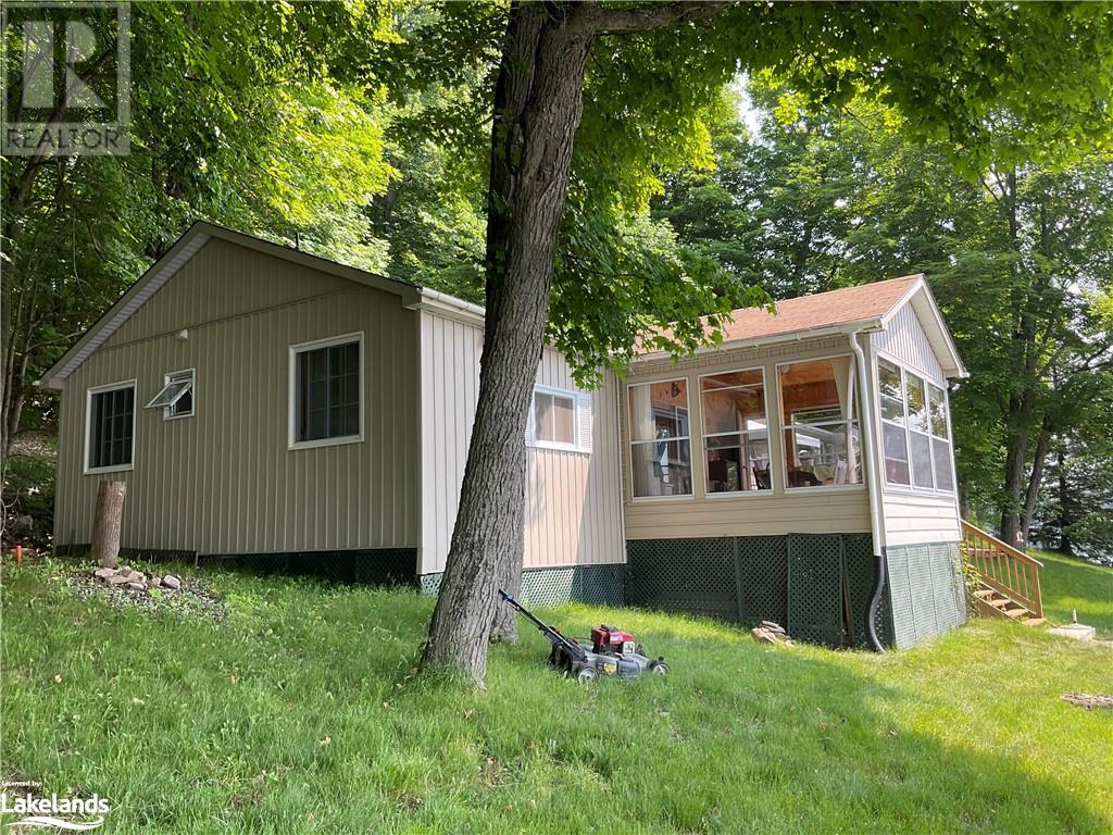 For sale 185 WILSON Lake, Port Loring, Ontario P0H1Y0 40441113