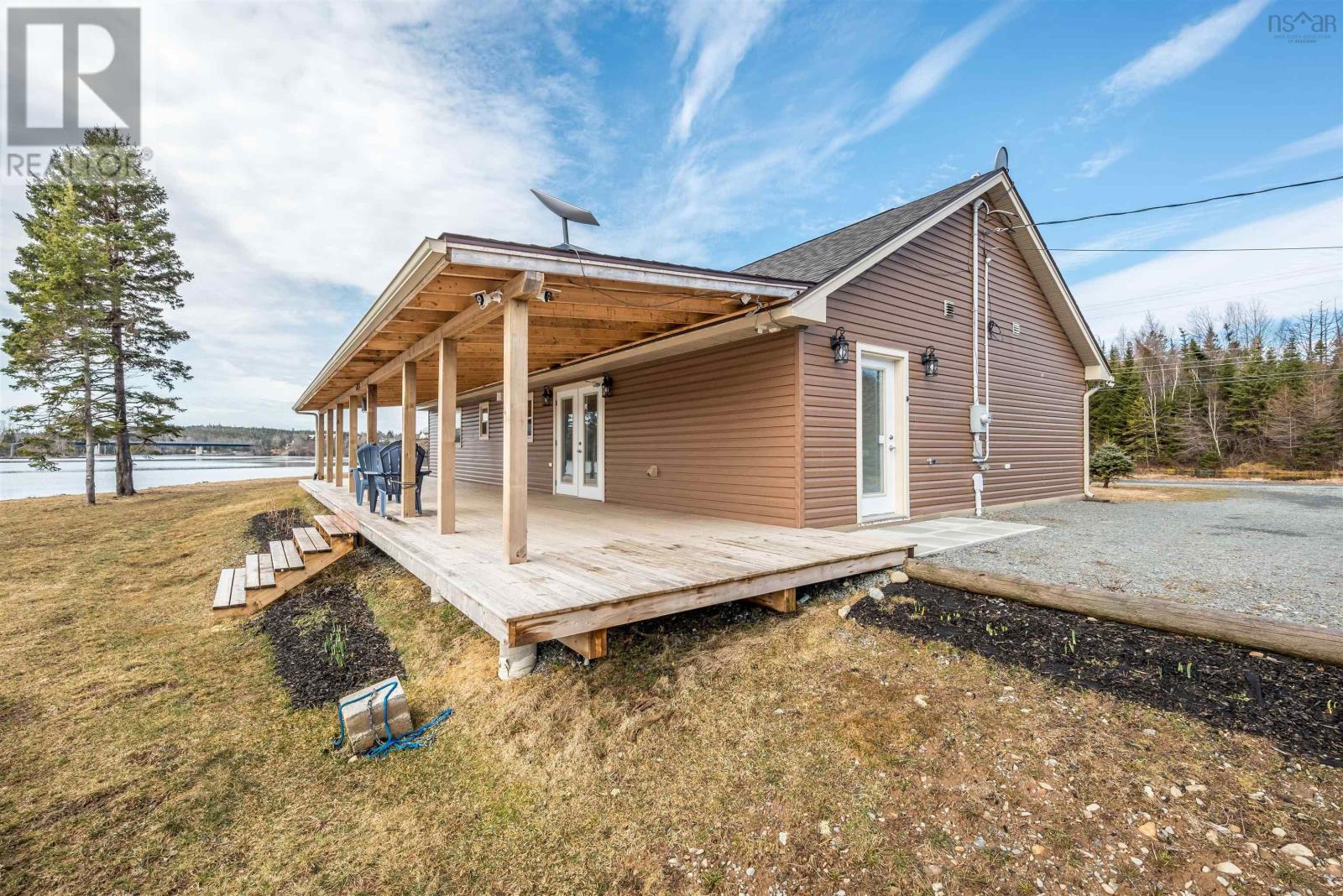 For sale 156 Pool Road, Sheet Harbour, Nova Scotia B0J3B0 202305773