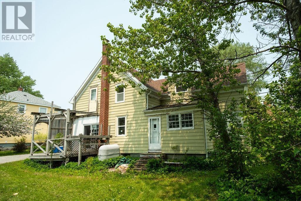 For sale 521 Granville Street, Port Hawkesbury, Nova Scotia B9A2M8