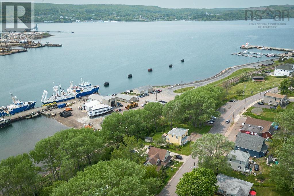 For sale 521 Granville Street, Port Hawkesbury, Nova Scotia B9A2M8