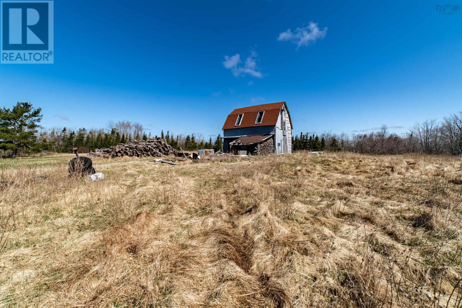 For sale 8376 Moose River Road, Lindsay Lake, Nova Scotia B0N1X0