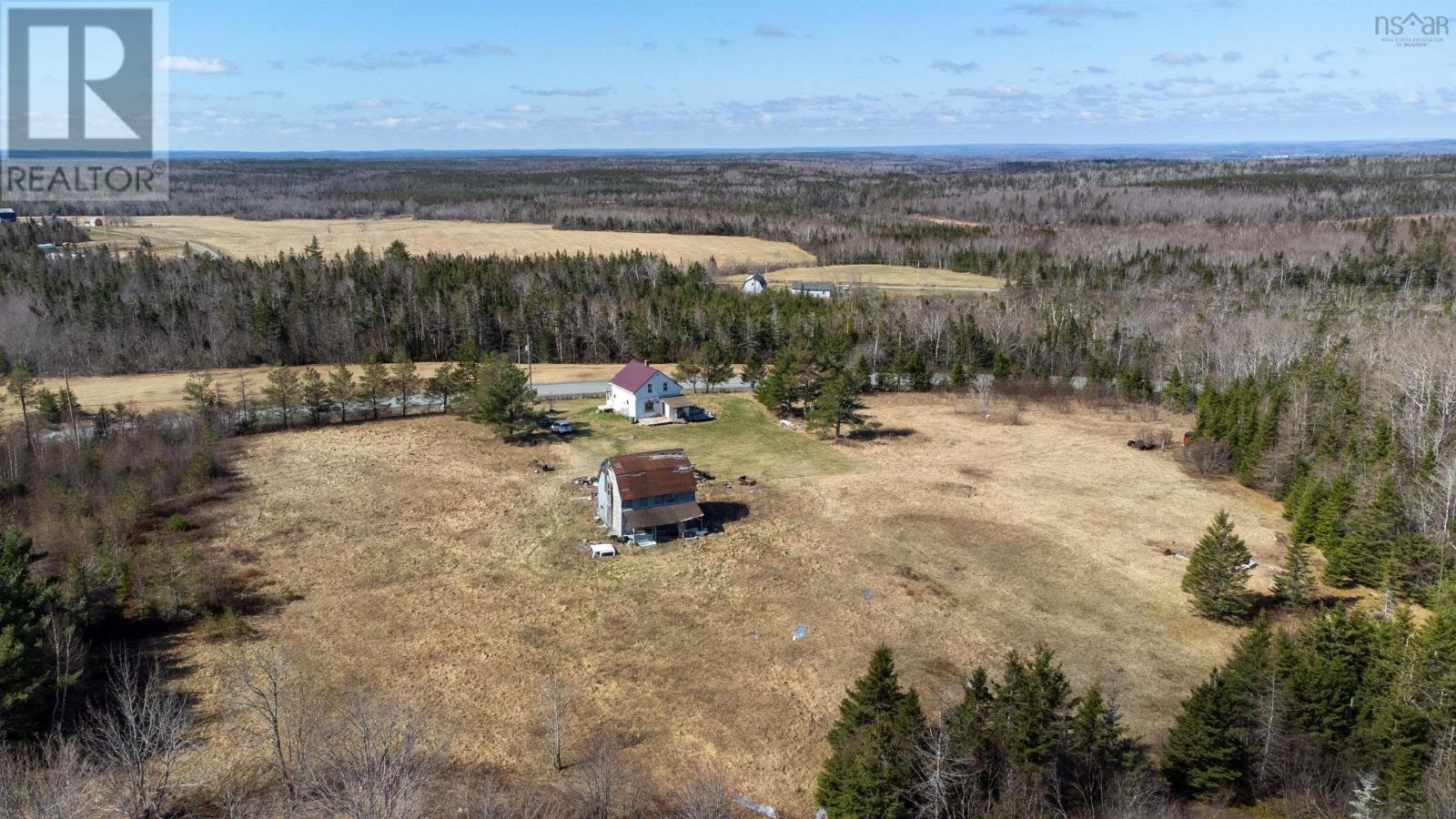 For sale: 8376 Moose River Road, Lindsay Lake, Nova Scotia B0N1X0 ...