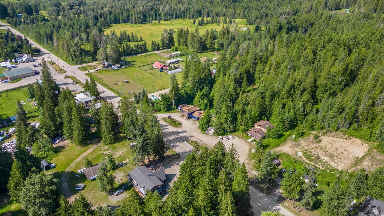 For sale 16095 HIGHWAY 3A, Crawford Bay / Riondel, British Columbia