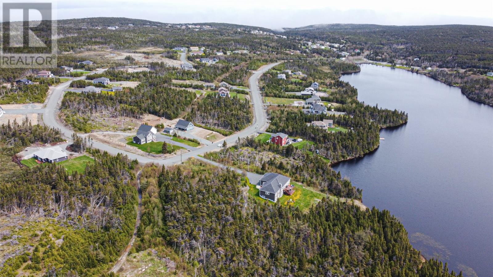 For sale 5254 Vale Drive, Pouch Cove, Newfoundland & Labrador A0A3L0 1260469 REALTOR.ca