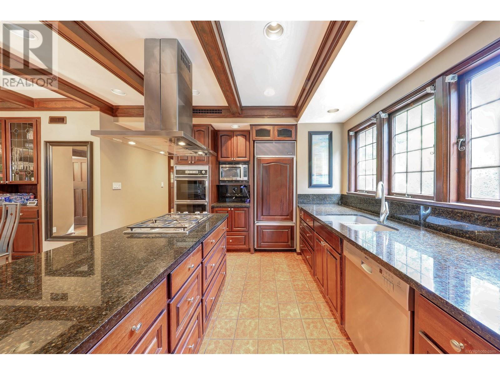 For sale 1080 WOLFE AVENUE, Vancouver, British Columbia V6H1V8