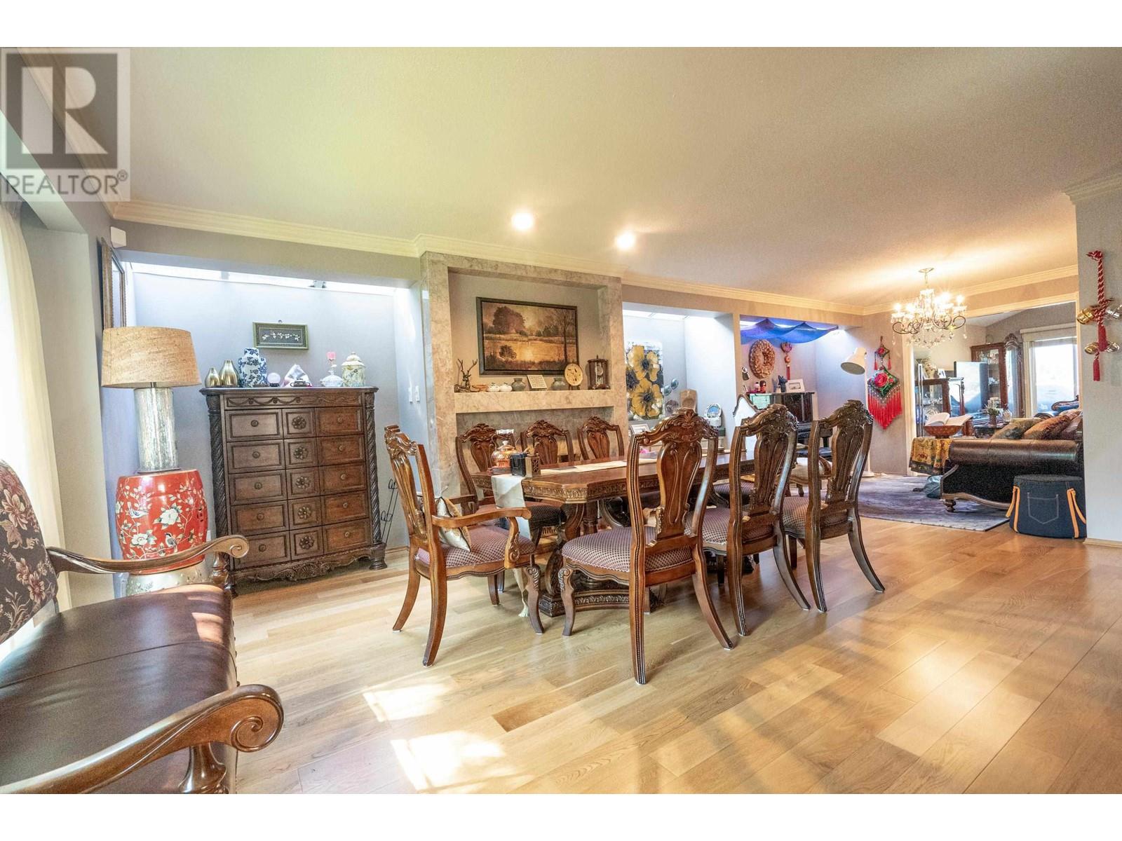 For sale 8591 SEAFAIR DRIVE, Richmond, British Columbia V7C1X7