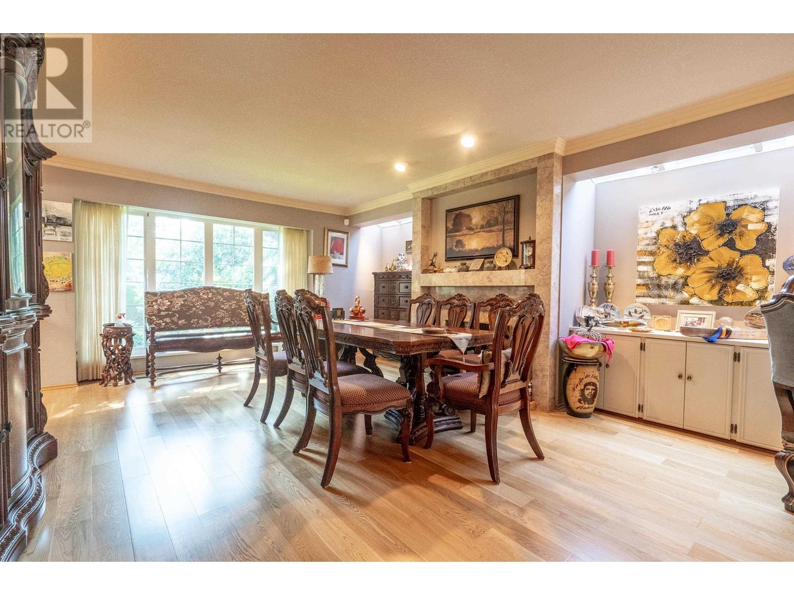 For sale 8591 SEAFAIR DRIVE, Richmond, British Columbia V7C1X7