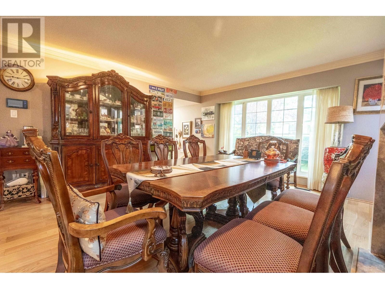 For sale 8591 SEAFAIR DRIVE, Richmond, British Columbia V7C1X7