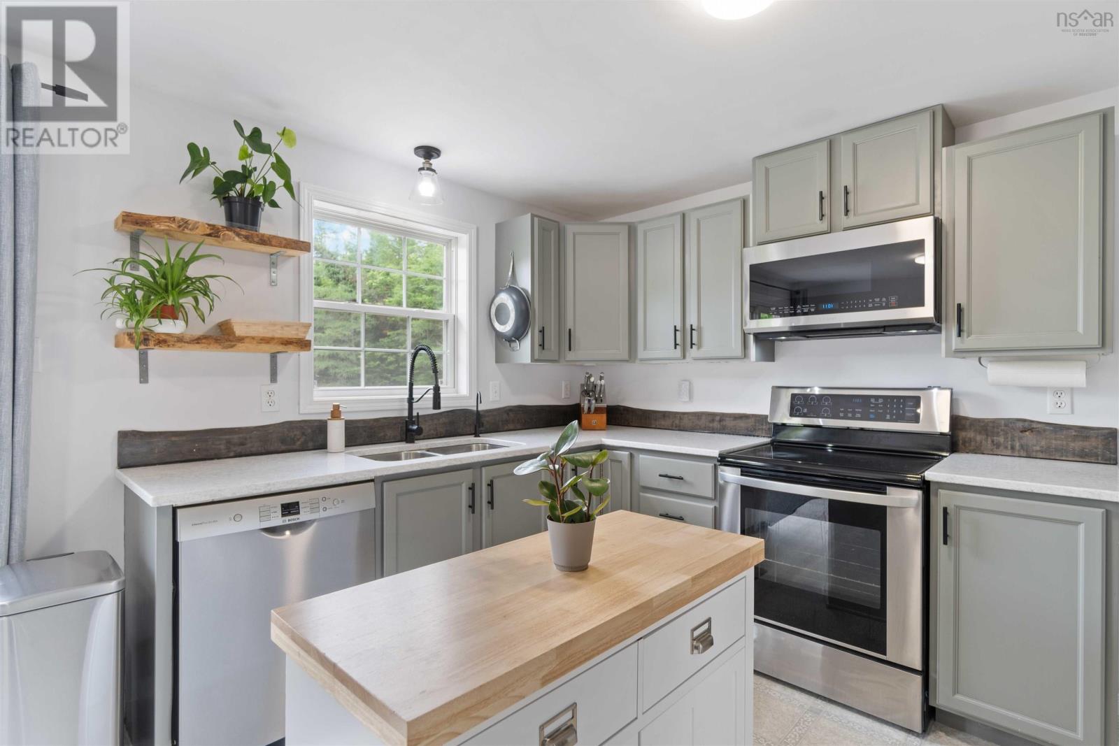 279 Otterbrook Branch Road, Middle Stewiacke, Nova Scotia B0N1C0