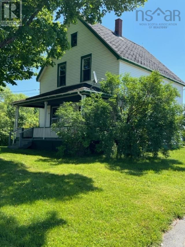 For sale 727 Highway 2, Elmsdale, Nova Scotia B2S1A8 202312897