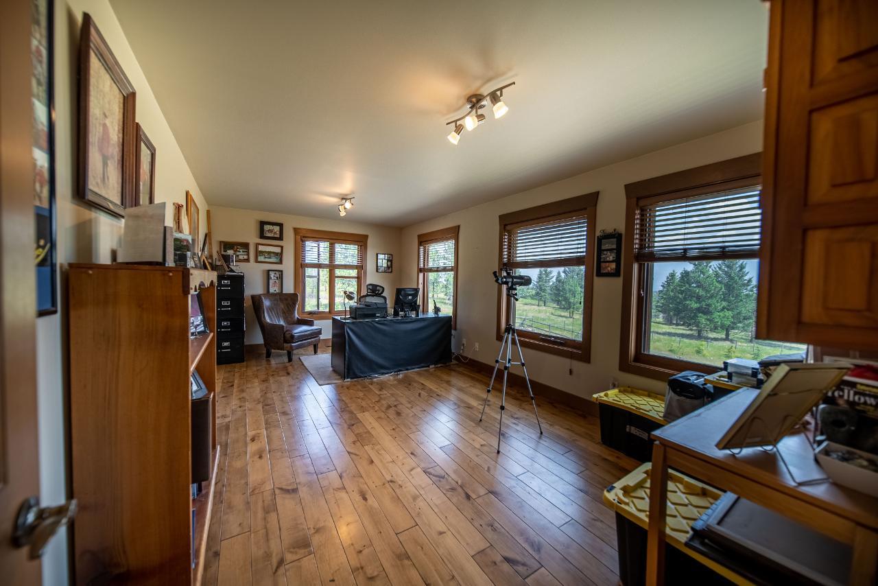 For sale 9656 CLEARVIEW ROAD, Cranbrook, British Columbia V1C7E2