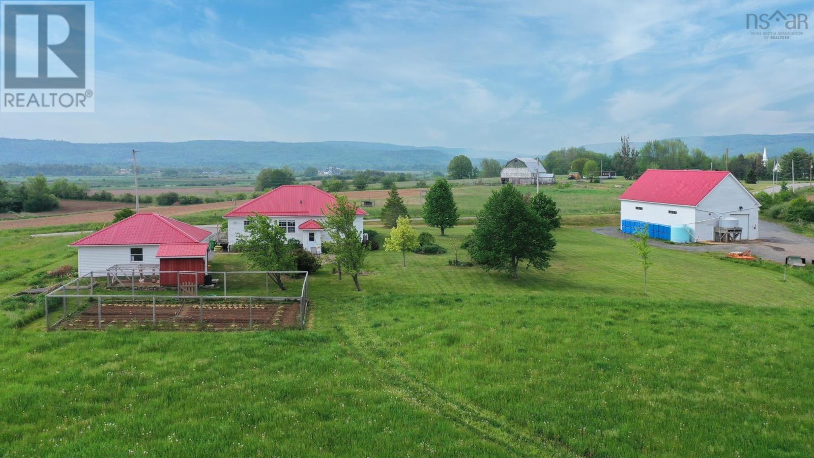 For sale 1096/1112 Falmouth Dyke Road, Upper Falmouth, Nova Scotia B0P1L0 202311822 REALTOR.ca