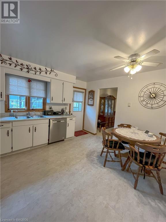 For sale 493 THEDE Drive, Port Elgin, Ontario N0H2C4 40451563