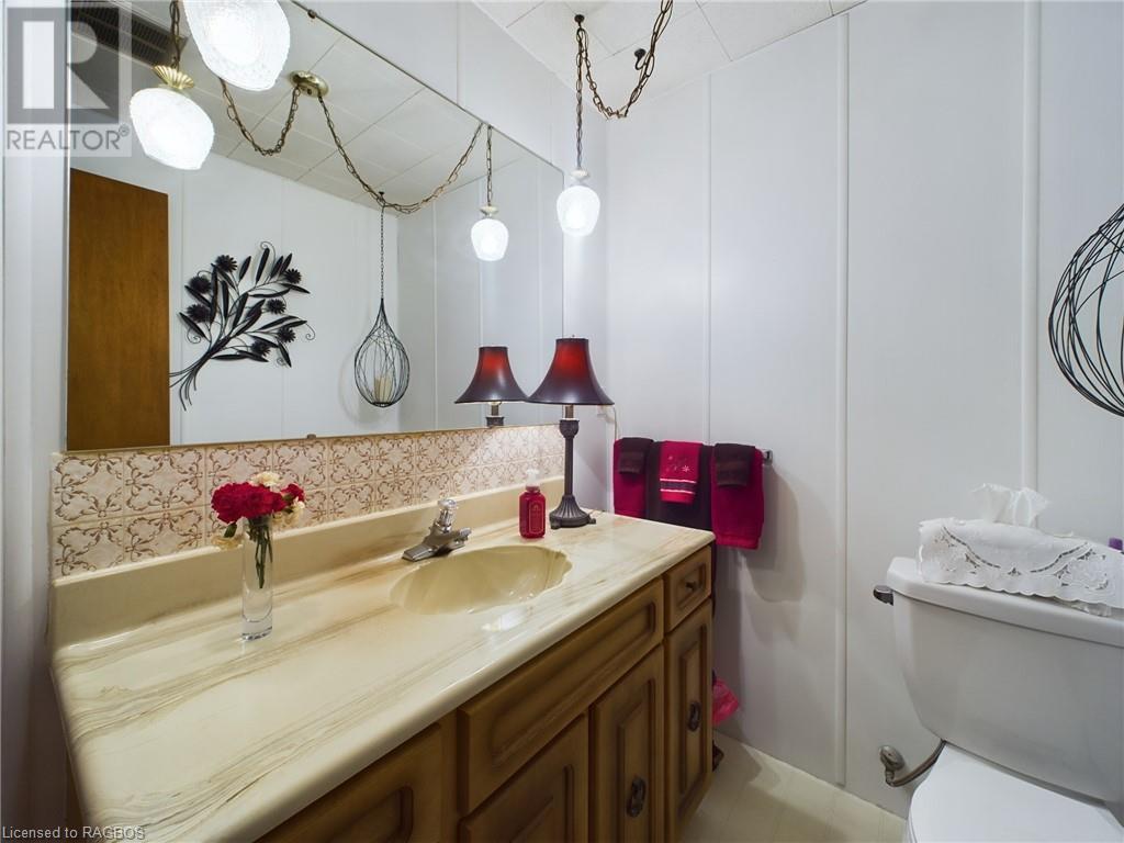 For sale 493 THEDE Drive, Port Elgin, Ontario N0H2C4 40451563