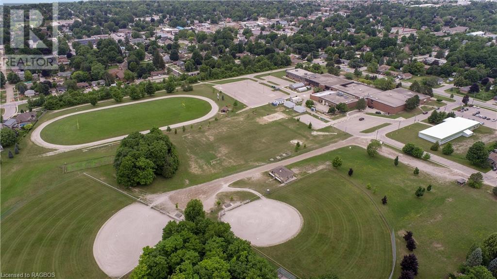 For sale 493 THEDE Drive, Port Elgin, Ontario N0H2C4 40451563