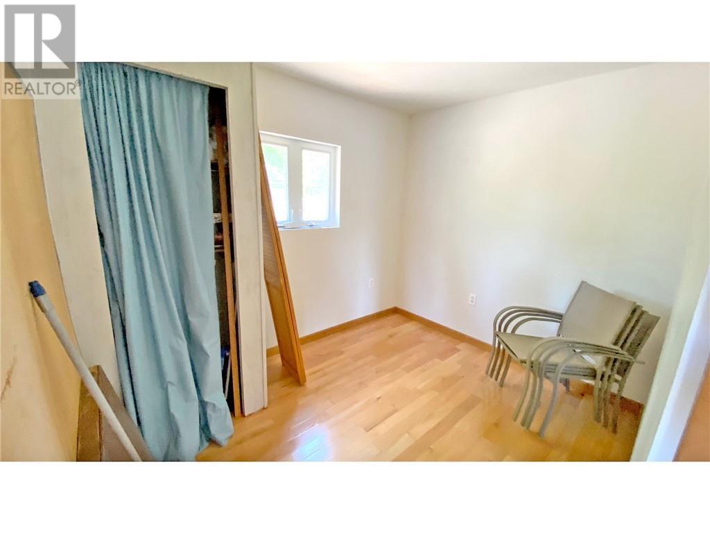 For sale 561 GRACEYS ISLAND, Sharbot Lake, Ontario K0H2P0 1348327