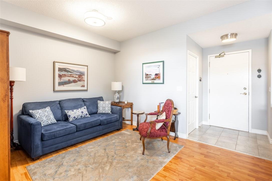 For sale 2300 Parkhaven Boulevard, Unit 407, Oakville, Ontario L6H6V9