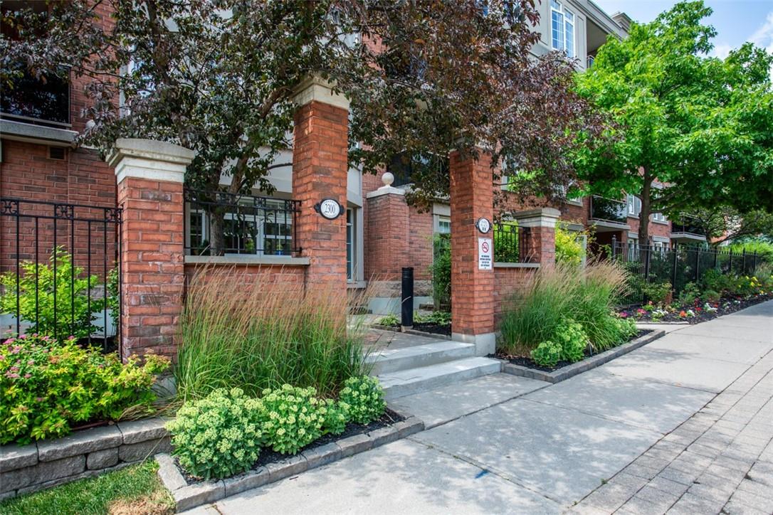 For sale 2300 Parkhaven Boulevard, Unit 407, Oakville, Ontario L6H6V9