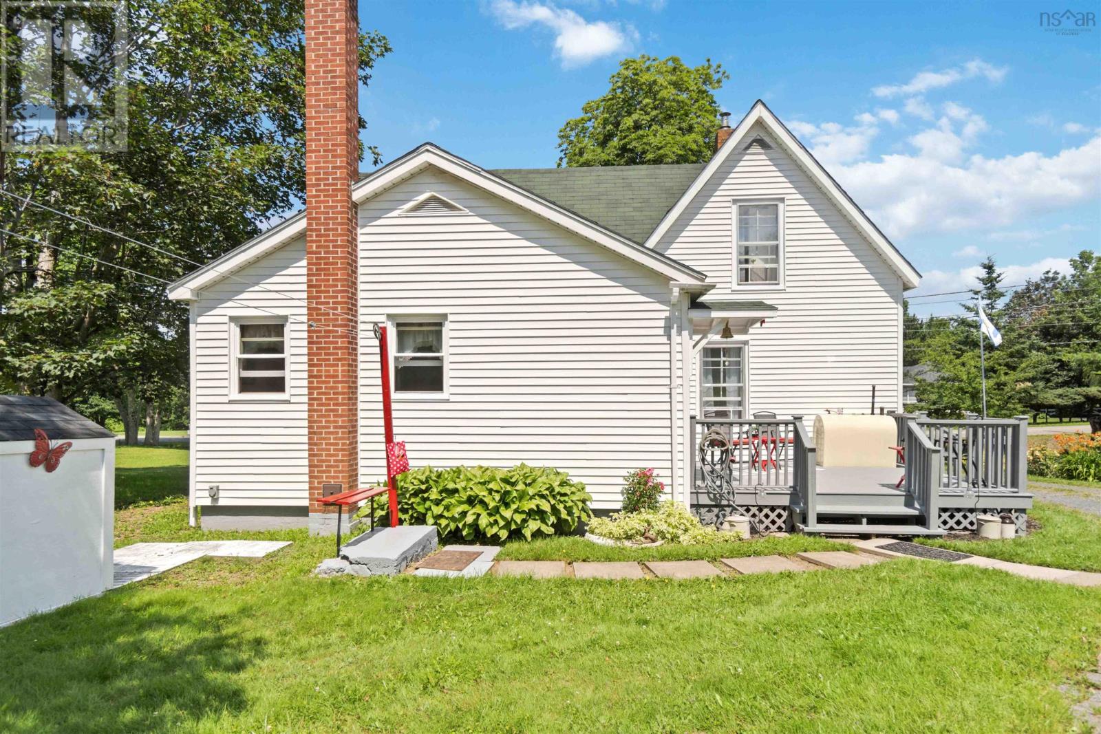 For sale 654 Highway 1, Smiths Cove, Nova Scotia B0S1S0 202314608