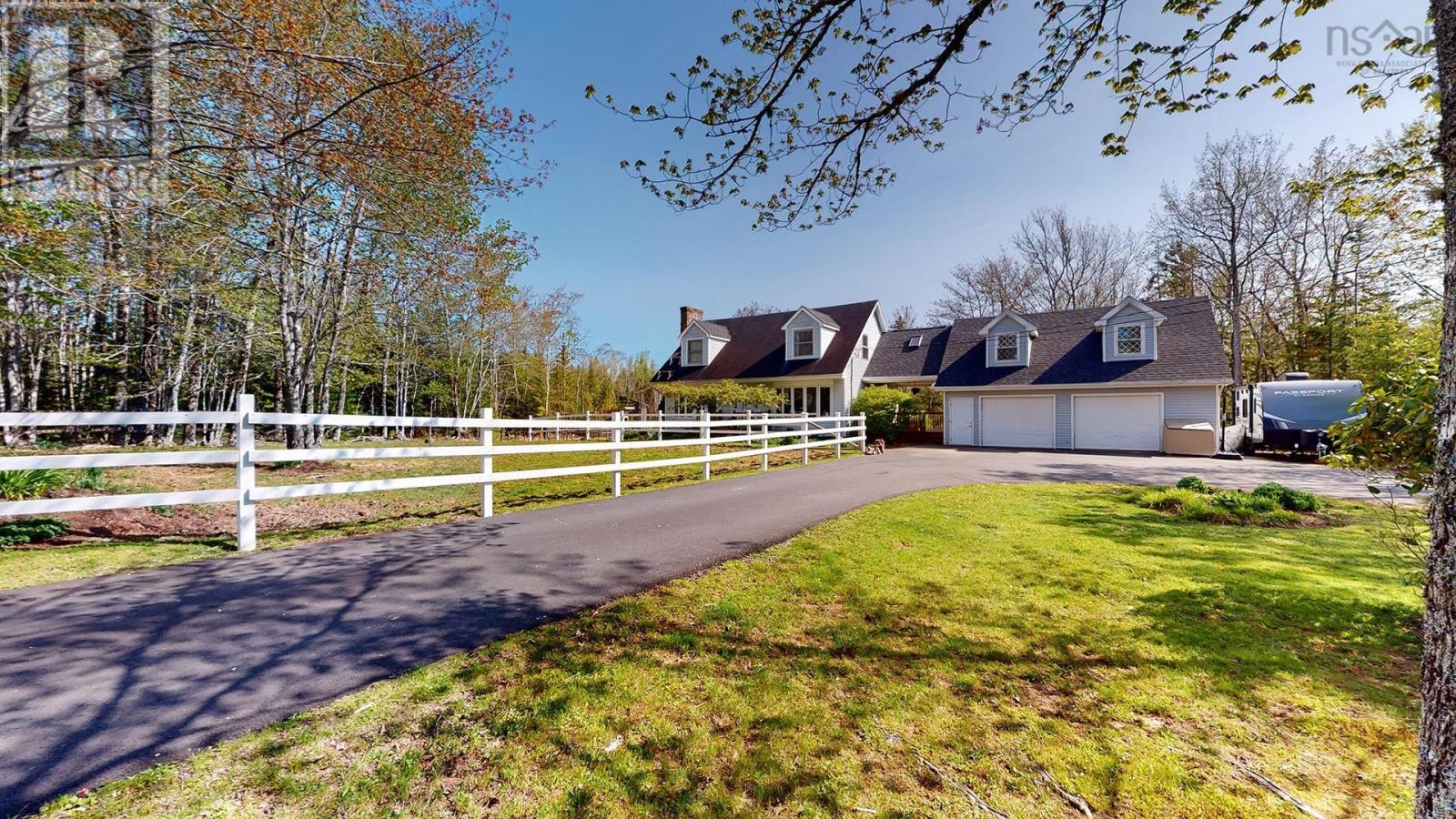 220 Upper Brookfield Road, Brookfield, Nova Scotia B0N1C0 REALTOR.ca