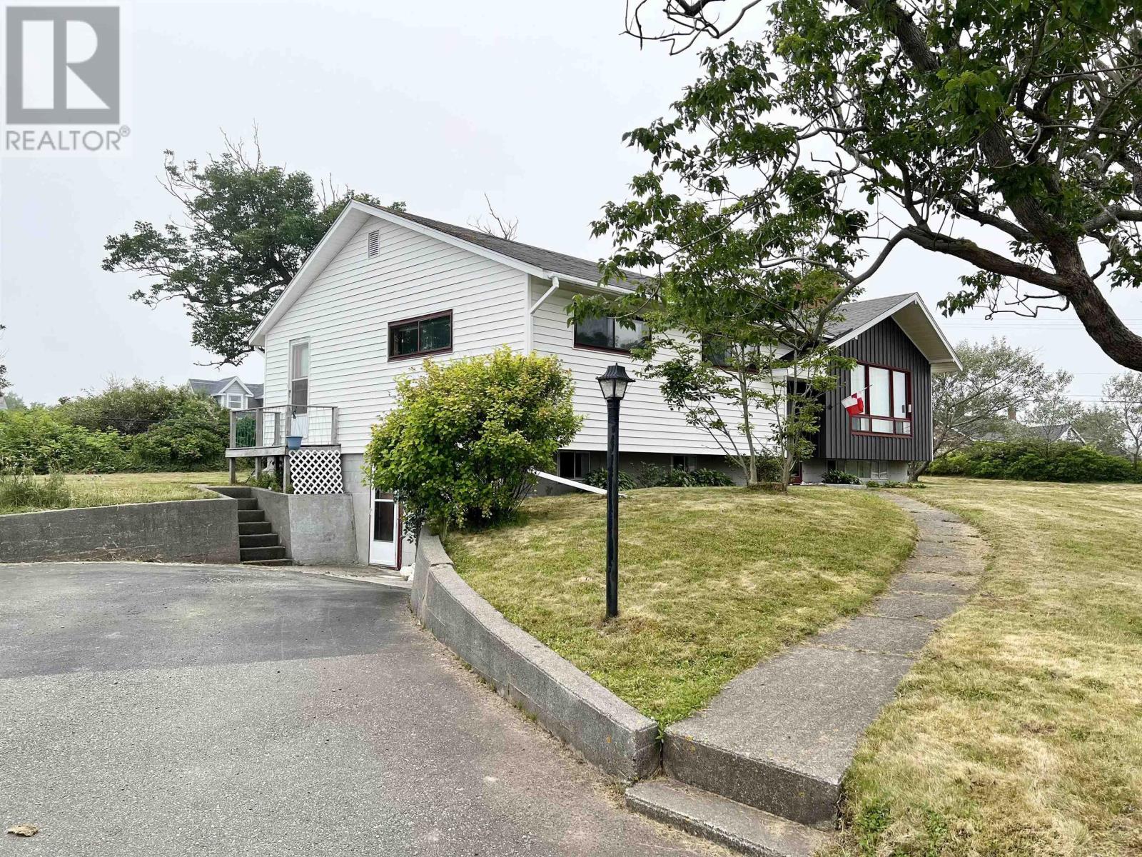 For sale 71 South Street, Lockeport, Nova Scotia B0T1L0 202314724 REALTOR.ca