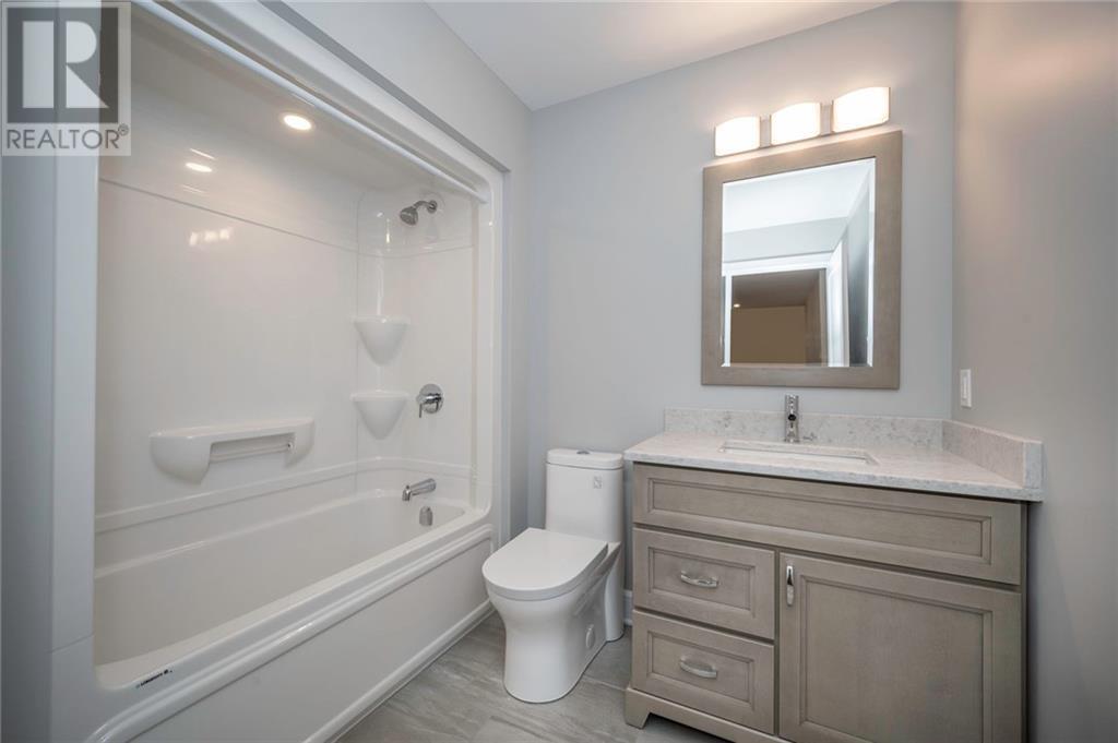 For sale 1233 WESBURKE AVENUE, Cornwall, Ontario K6J5V3 1352372