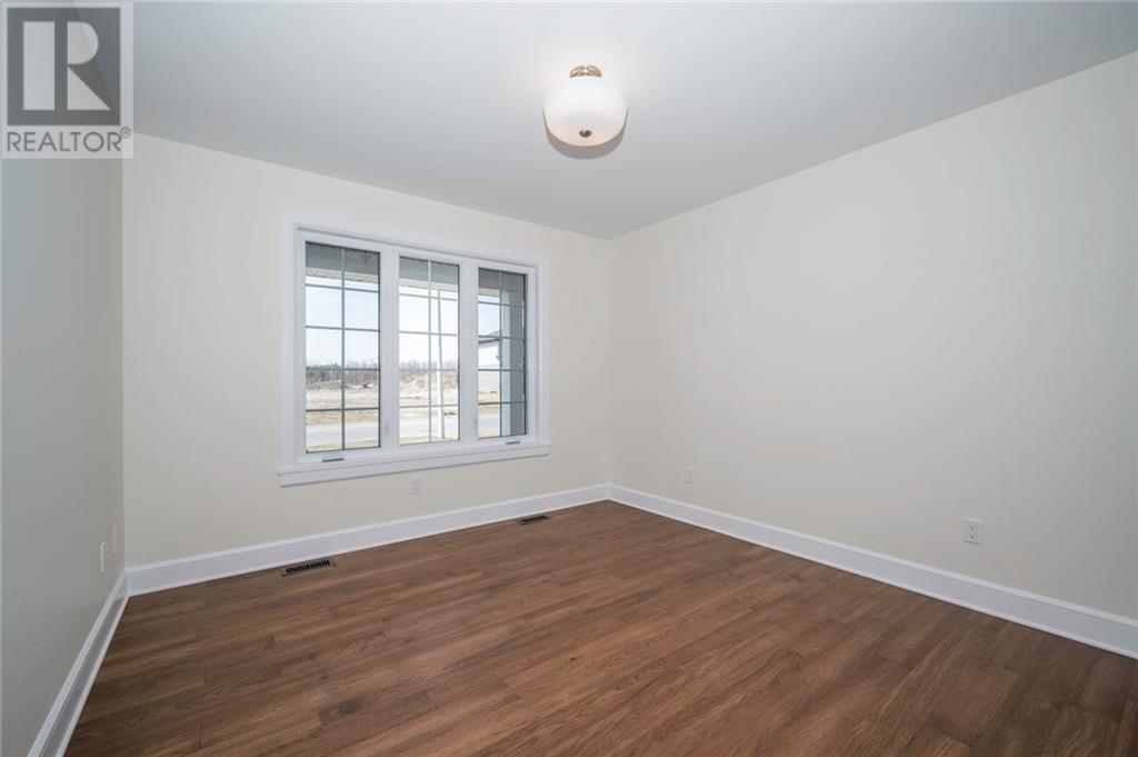 For sale 1233 WESBURKE AVENUE, Cornwall, Ontario K6J5V3 1352372