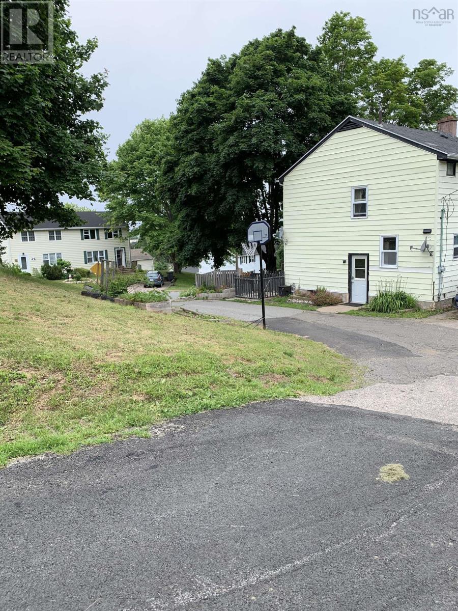 For sale 24 Hillside Drive, Cornwallis Park, Nova Scotia B0S1H0