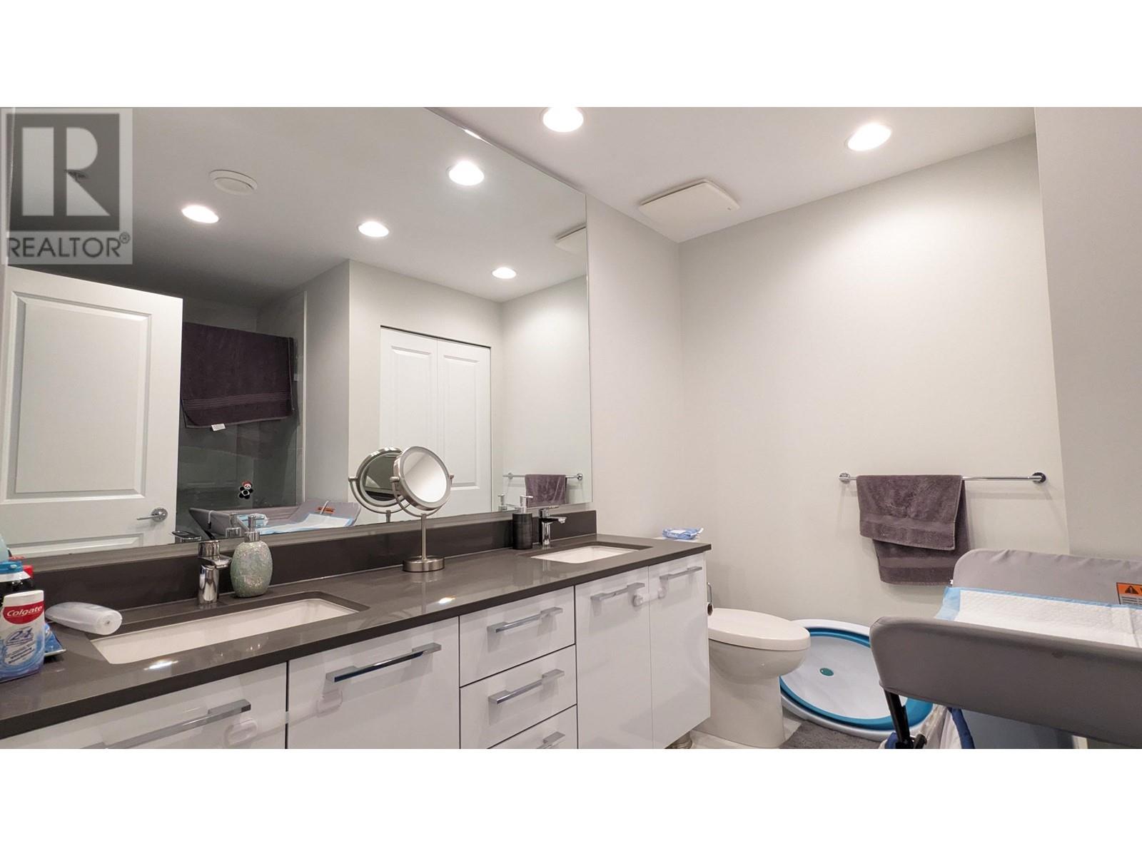 For sale 426 9551 ALEXANDRA ROAD, Richmond, British Columbia V6X0S6