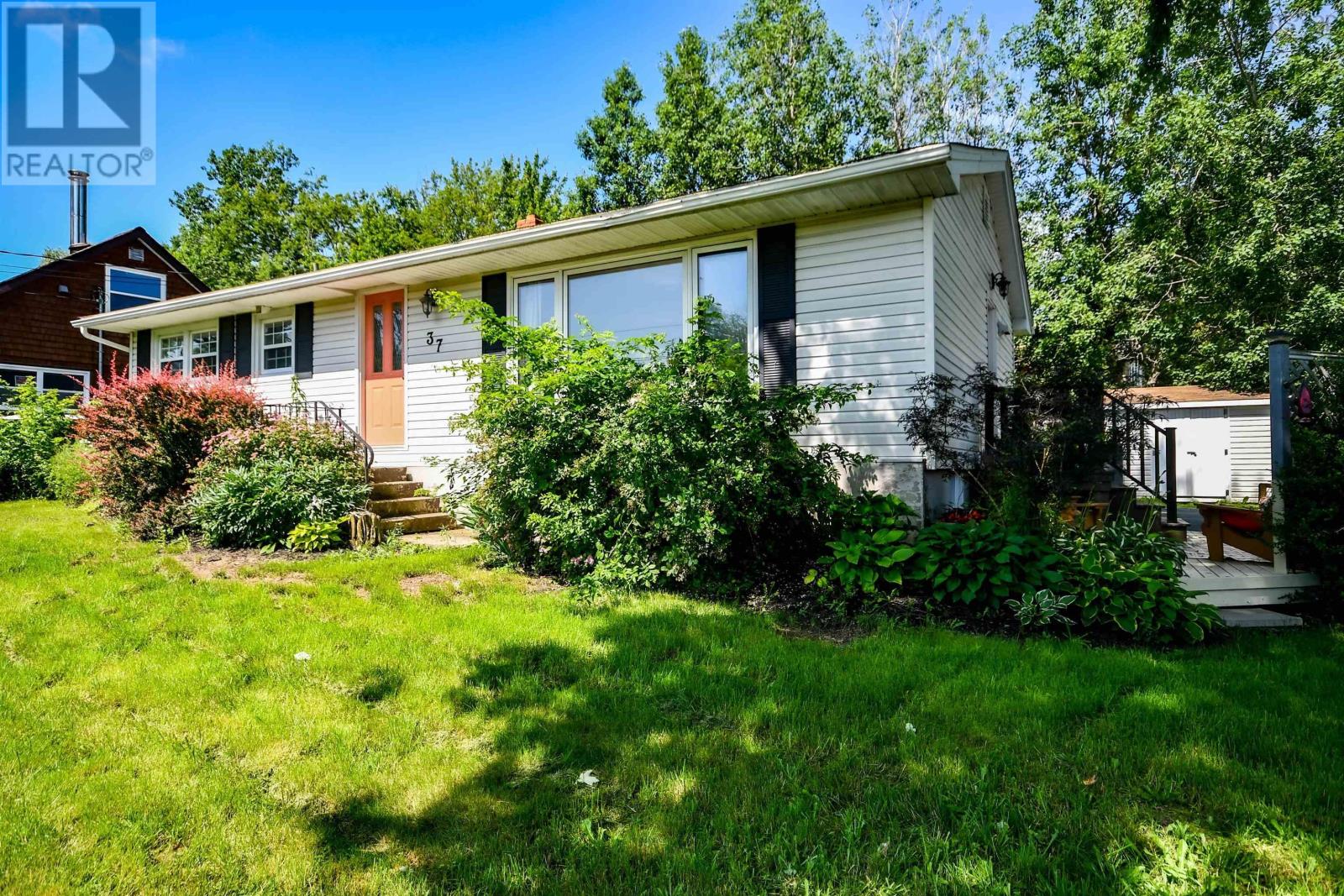 37 Nelson Drive, Lower Sackville, Nova Scotia B4C2A1 REALTOR.ca