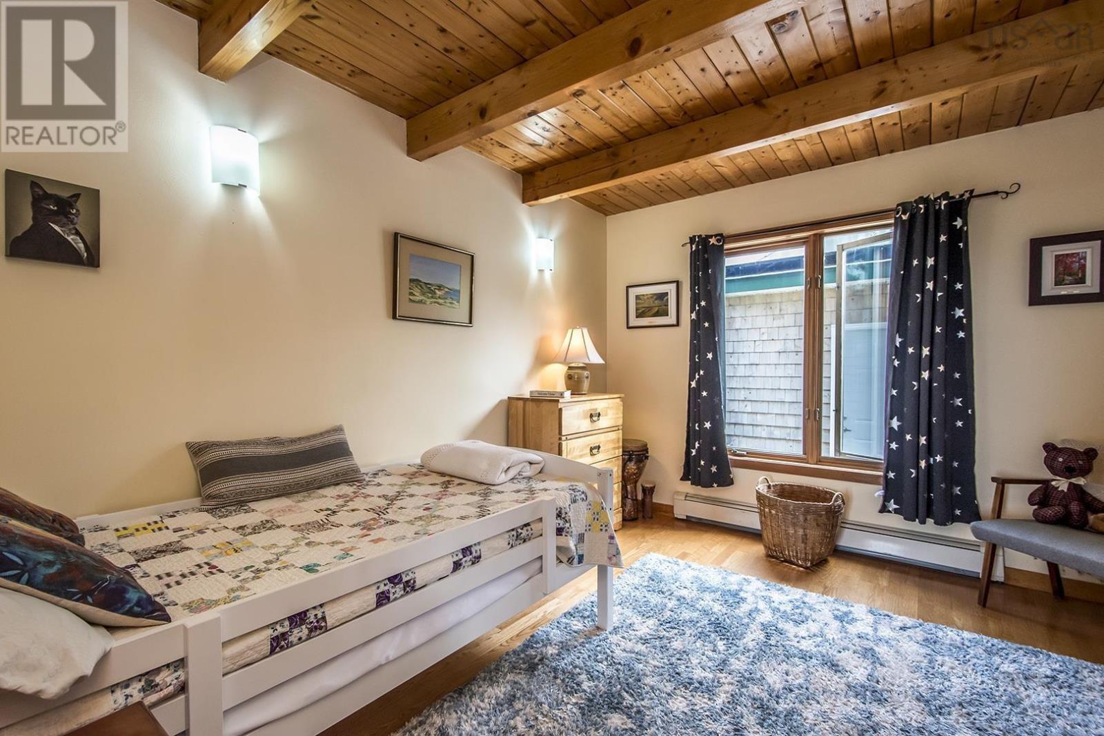 242 Leslie Road, East Lawrencetown, Nova Scotia B2Z1T4 REALTOR.ca