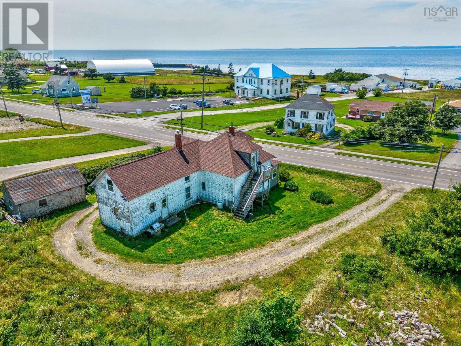 For sale 810 Highway 1, Comeauville, Nova Scotia B0W1Z0 202315327