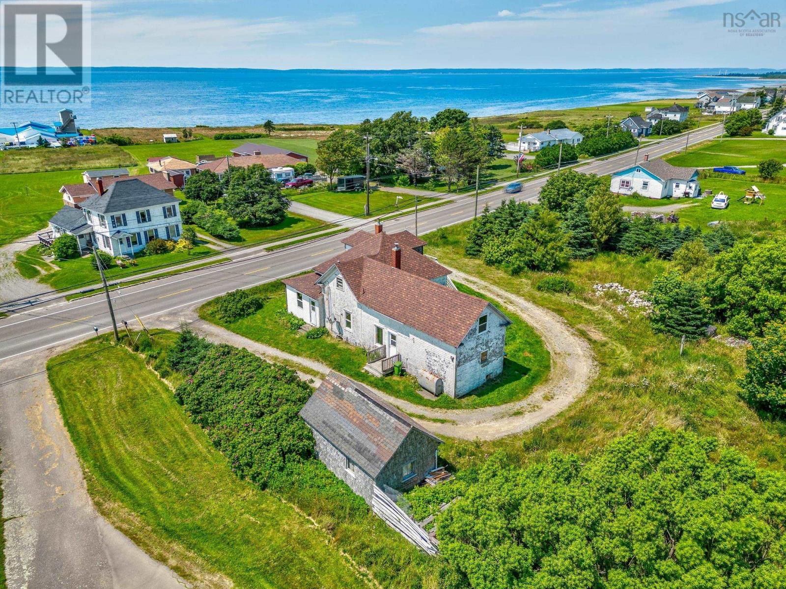 For sale 810 Highway 1, Comeauville, Nova Scotia B0W1Z0 202315327