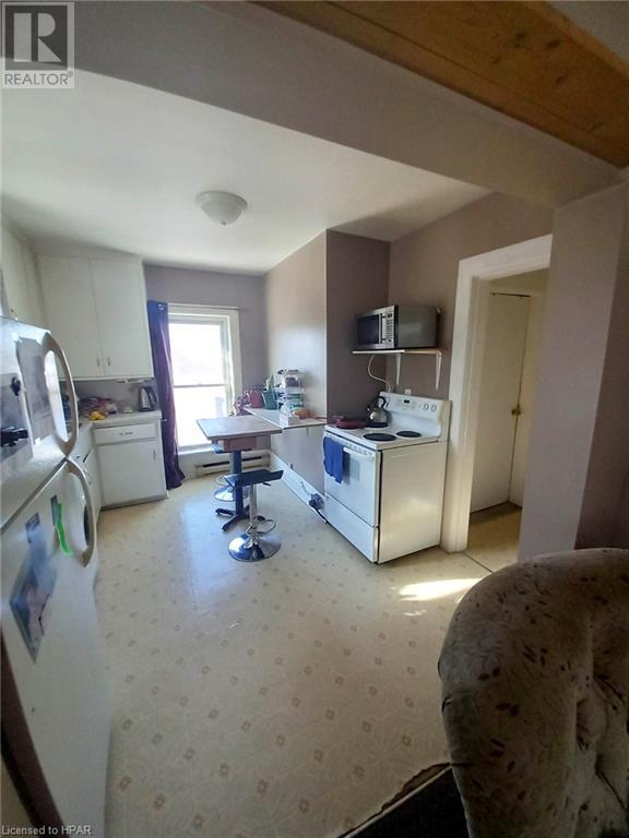 For sale 390 & 392 SHUTER Street, Wingham, Ontario N0G2W0 40459150 REALTOR.ca