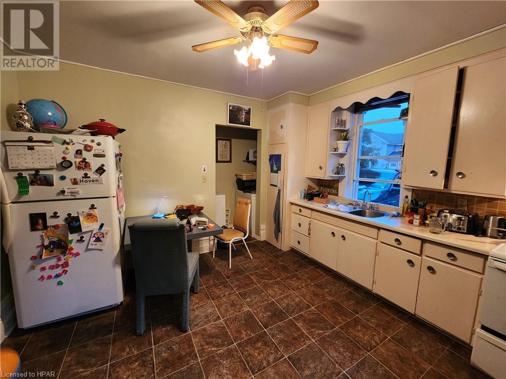 For sale 390 & 392 SHUTER Street, Wingham, Ontario N0G2W0 40459150 REALTOR.ca