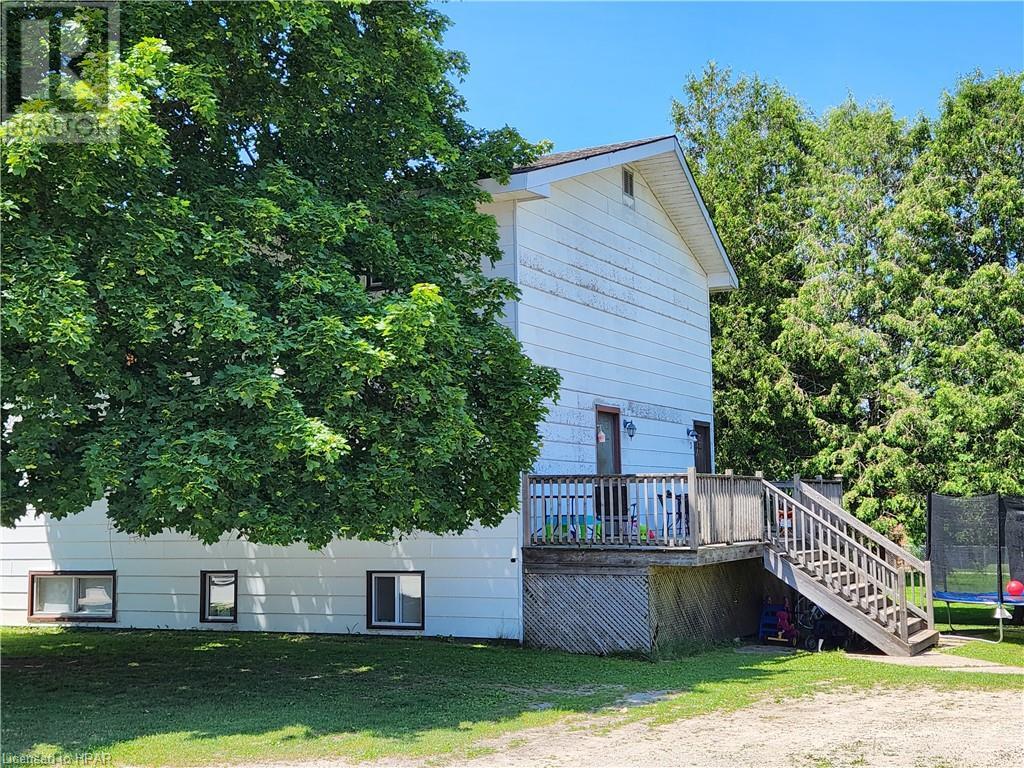 For sale 390 & 392 SHUTER Street, Wingham, Ontario N0G2W0 40459150 REALTOR.ca