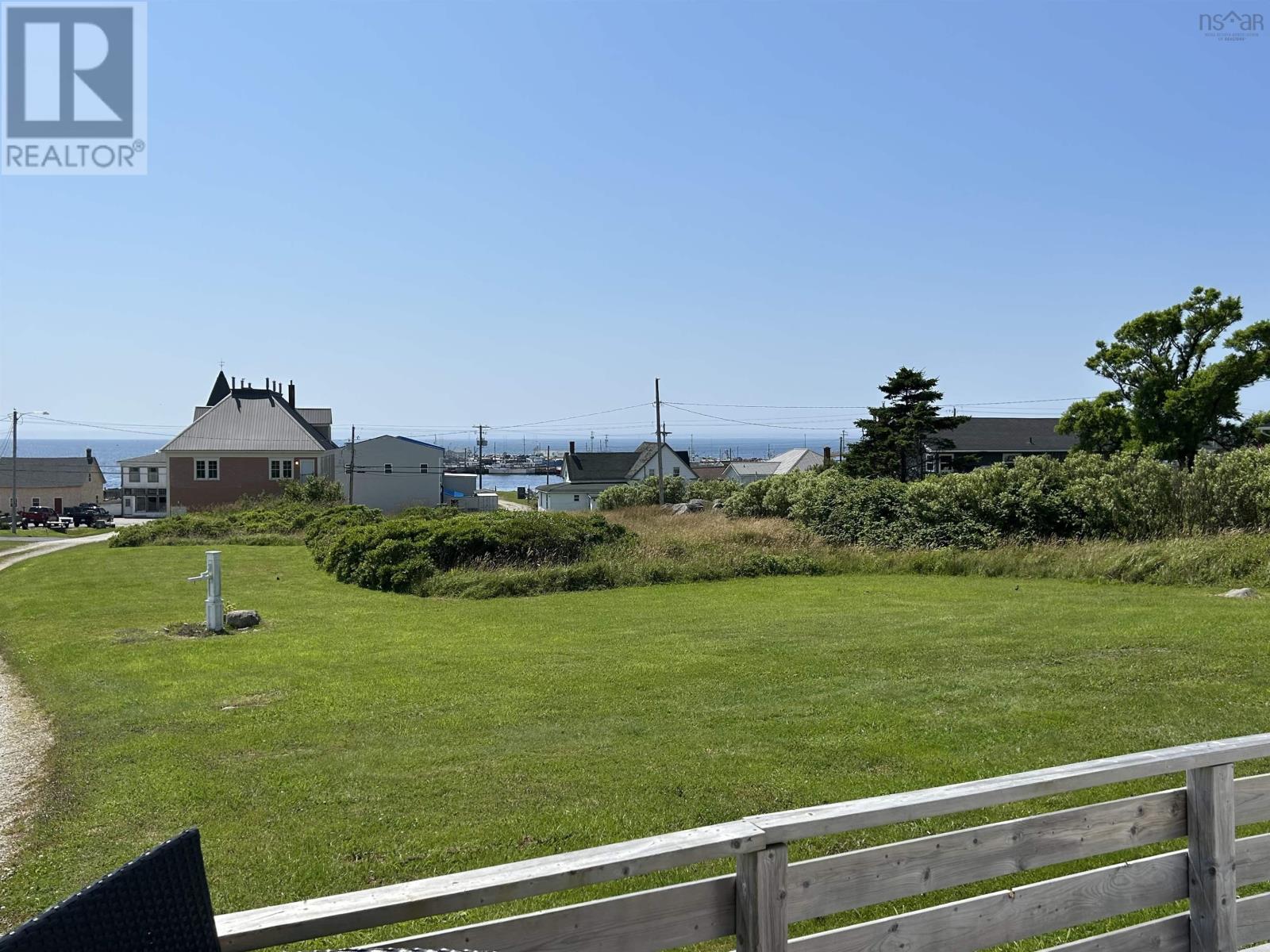 For sale 19 Earle Street, Clark's Harbour, Nova Scotia B0W1P0