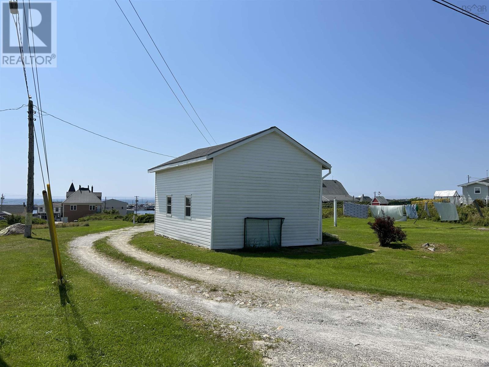 For sale 19 Earle Street, Clark's Harbour, Nova Scotia B0W1P0 202315687 REALTOR.ca