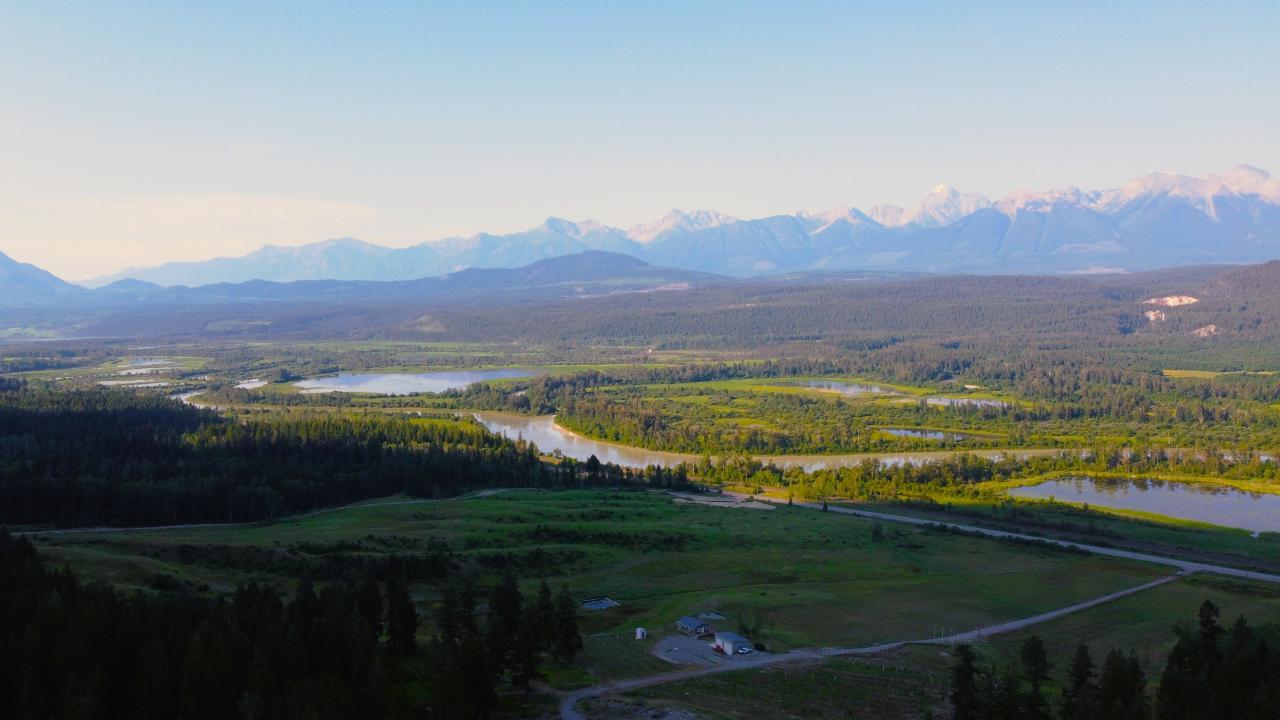 For sale 726 HIGHWAY 95, Spillimacheen, British Columbia V0A1P0