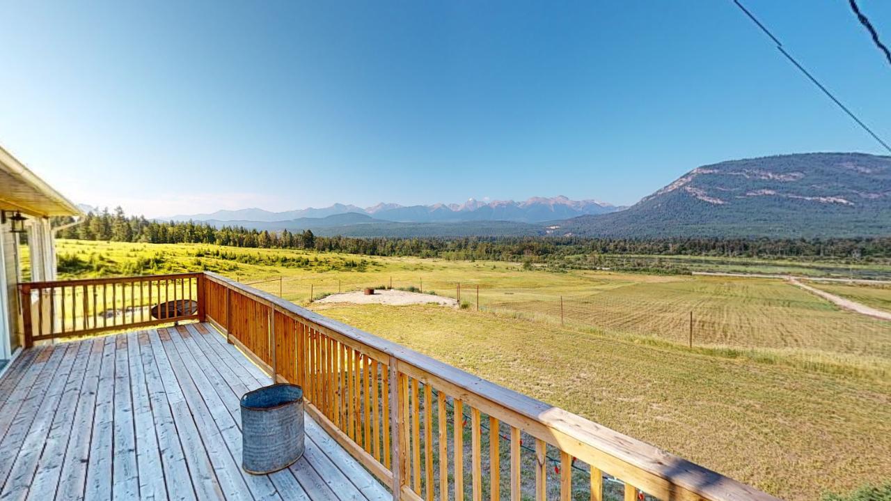 For sale 726 HIGHWAY 95, Spillimacheen, British Columbia V0A1P0