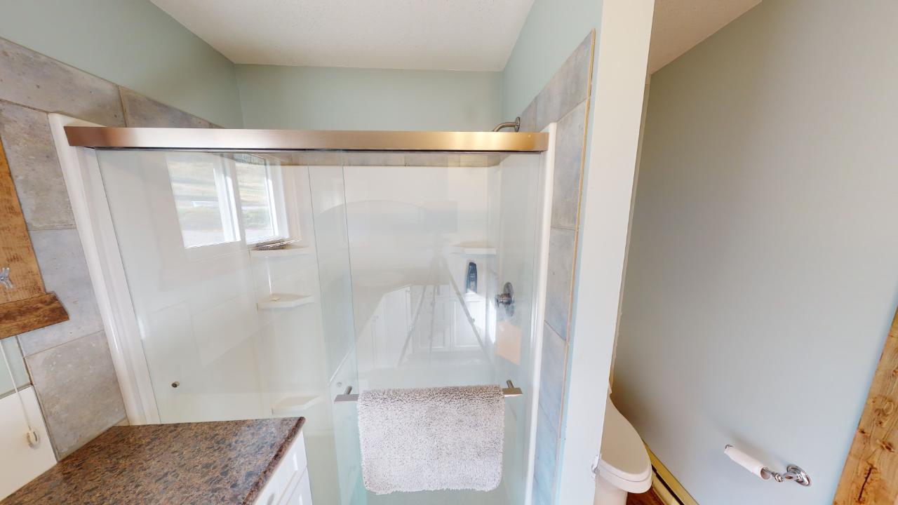 For sale 726 HIGHWAY 95, Spillimacheen, British Columbia V0A1P0